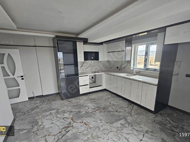 HTC'den PARK CEPHELİ %80 KREDİLİ SIFIR İSKANLI ULTRA LÜKS 3+1