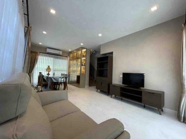 HU7721 บ้านเดี่ยวให้เช่า เวนิว โฟลว์ พระราม 5 ถนนบางศรีเมือง นนทบุรี