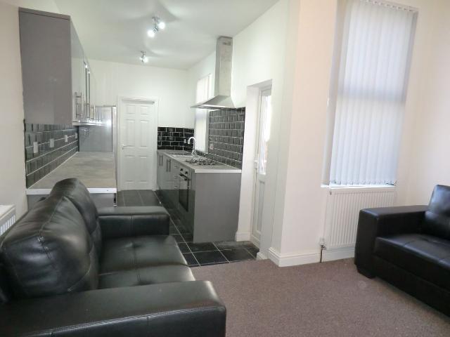Humber Avenue, Coventry CV1, 5 bed terraced house to rent, £2,750 pcm | PrimeLocation