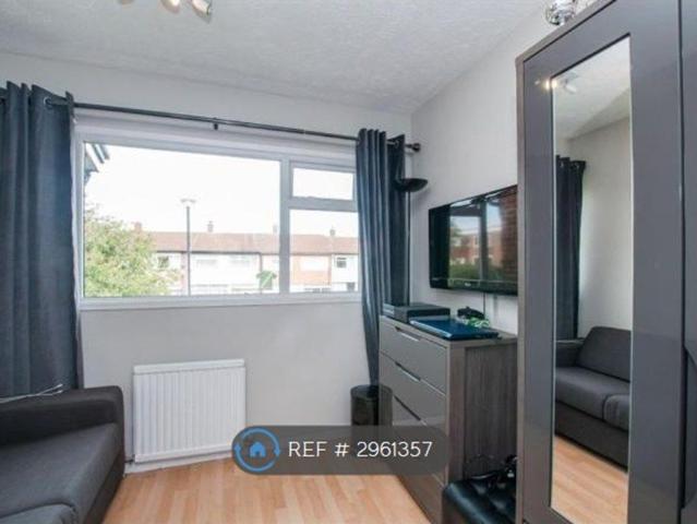 Humber Way, Slough SL3, 3 bed terraced house to rent, £2,100 pcm | PrimeLocation