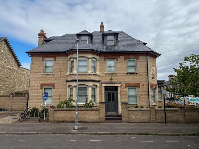 Humberstone Road, Cambridge CB4 Studio to rent £1,050 pcm £242 pw