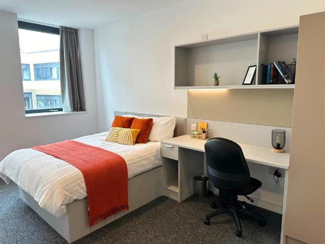 Humberstone Road, Leicester LE5 Studio to rent £888 pcm £205 pw