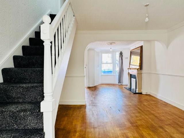 Humberstone Road, Plaistow E13, 2 bed terraced house to rent, £2,000 pcm | PrimeLocation