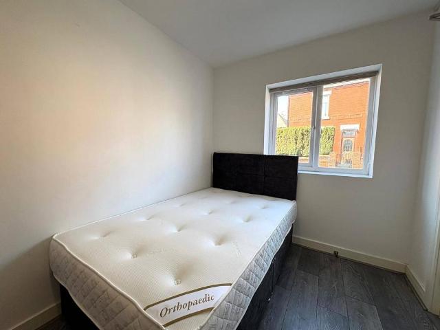 Humphrey Street, WN2 1 bed in a house share to rent £425 pcm £98 pw