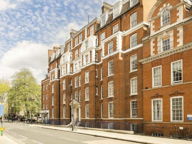 Hunter Street, London WC1N 2 bed flat to rent £3,250 pcm £750 pw