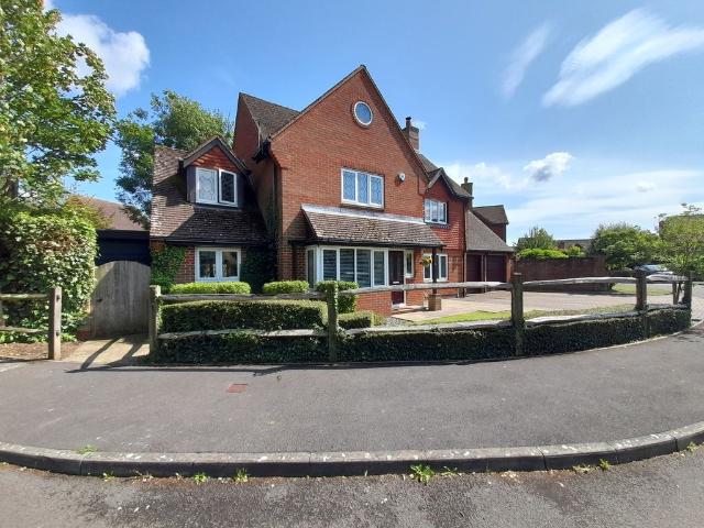 Hunters Mews, Arundel BN18, 4 bed property to rent, £2,700 pcm | PrimeLocation