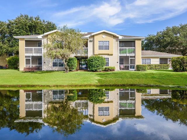 Hunters Glen 1 Bedroom Apartment for Rent at 2562 10th St, Sarasota, FL 34237