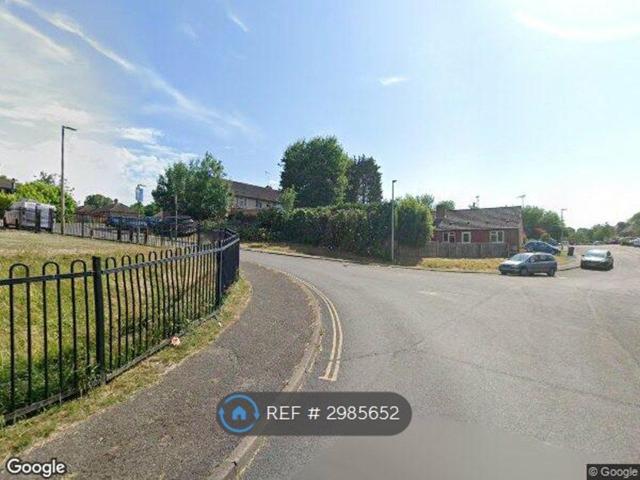 Hunters Hill, Reading RG7, 2 bed maisonette to rent, £1,300 pcm | PrimeLocation
