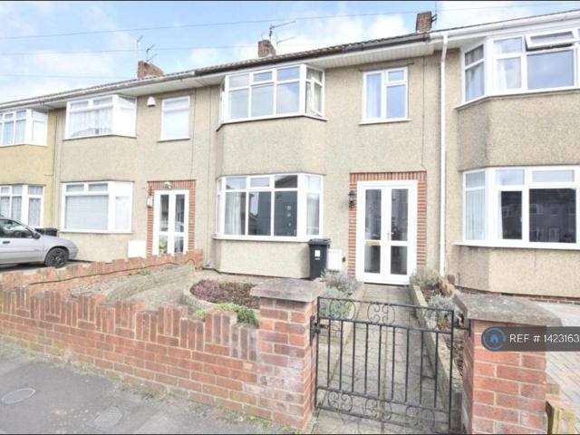 Hunters Road, Bristol, BS15 3 bed terraced house to rent £1,625 pcm £375 pw