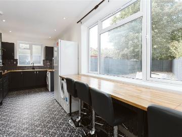 Hunters Way, Filton, Bristol BS34, 6 bed semi detached house to rent, £3,450 pcm | PrimeLocation