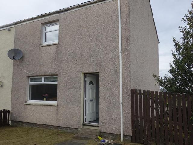 Hunters Way, Kirkmuirhill ML11 2 bed end of terrace house to rent £800 pcm £185 pw