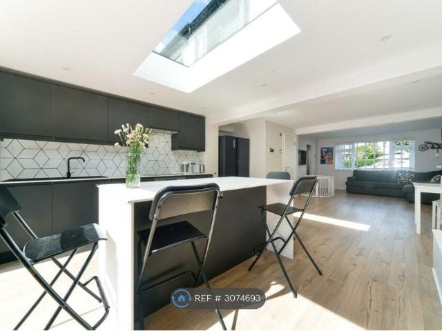 Huntingdon Gardens, Worcester Park KT4, 3 bed terraced house to rent, £2,400 pcm | PrimeLocation