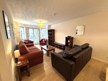 Huntingdon Place, City Centre EH7, 2 bed flat to rent, £1,550 pcm | PrimeLocation