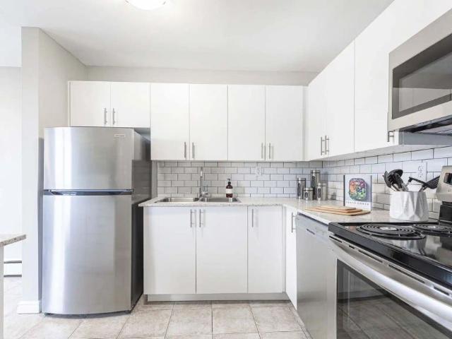 Huntington Place — The 08 Collection