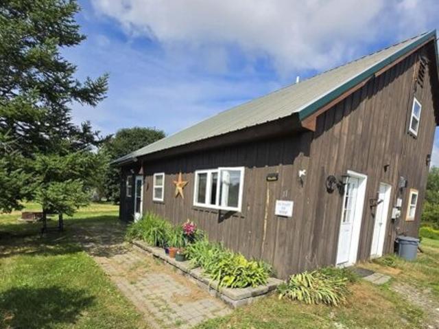 Hunton Loop, Livermore Falls, Home For Sale