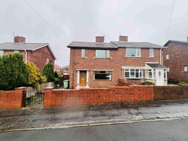 Huntley Avenue, Murton, Seaham, Co. 2 bed semi detached house to rent £650 pcm £150 pw
