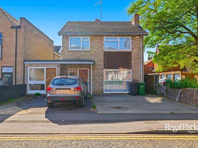 Huntly Grove, Central, Peterborough PE1, 4 bed detached house to rent, £1,500 pcm | PrimeLocation