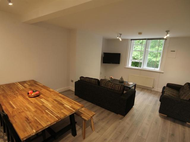 Huntsmoor House, Spital Tongues NE2, 6 bed shared accommodation to rent, £2,737 pcm | PrimeLocation