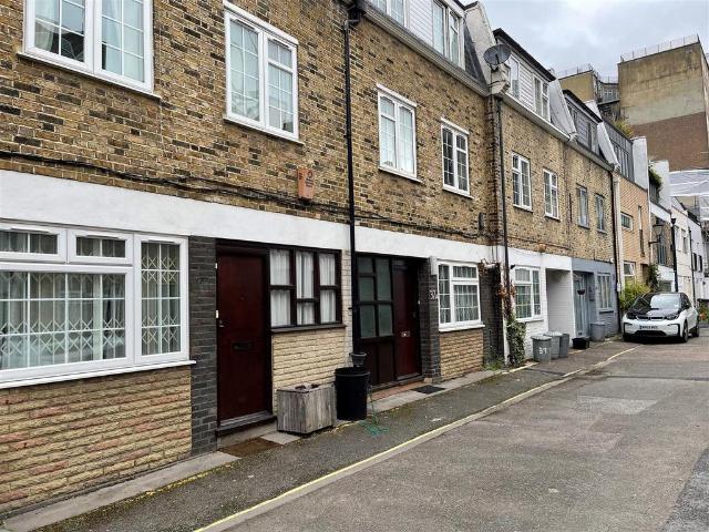Huntsworth Mews, Marylebone, London NW1 3 bed mews to rent £4,117 pcm £950 pw