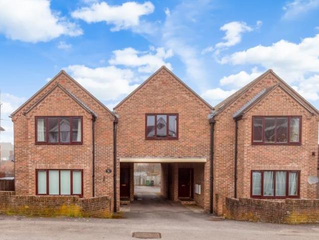 Hundar Court, Kennington 2 bed apartment to rent £1,400 pcm £323 pw