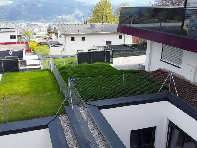 Hungerburg: Großzügige 3 Zimmer Wohnung mit Terrasse und Garten