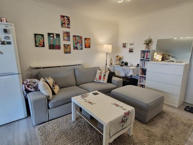 Hungerdown, London E4, 1 bed flat to rent, £1,400 pcm | PrimeLocation