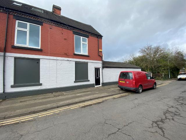 Hungerford Rd, Crewe CW1, 3 bed flat to rent, £900 pcm | PrimeLocation