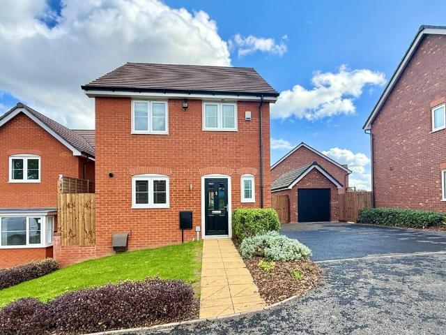 Hungerhill Road, Redhill, Priorslee 3 bed detached house to rent £1,350 pcm £312 pw