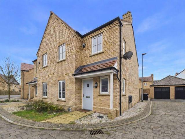 Hunnane Drive, Alconbury Weald 3 bed semi detached house to rent £1,525 pcm £352 pw