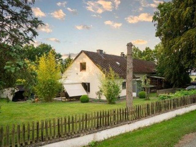 Hunsrück Landsitz in Einzellage: Haus + 1,4 ha Eigenland & Wald