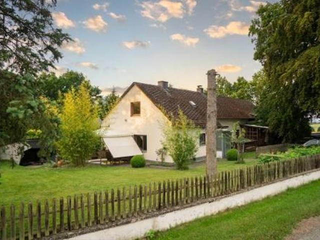 Hunsrück Landsitz in Einzellage: Haus + 1,4 ha Eigenland & Wald