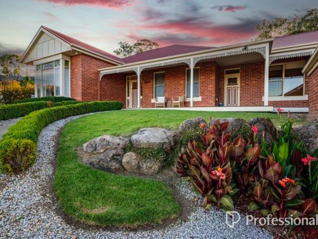 HUON VIEW HIGH ON THE HILL