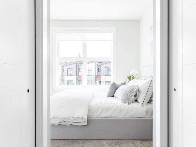 Hub at Pacific Station 1 Bedroom + Den Apartment for Rent
