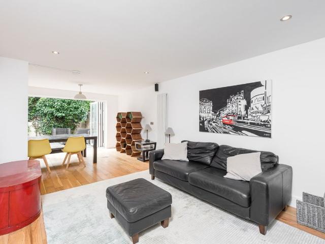 Hubert Grove SW9, 2 bed maisonette to rent, £2,750 pcm | PrimeLocation