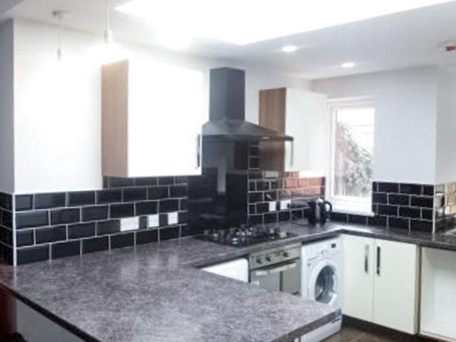 Hubert Road, Birmingham B29 5 bed terraced house to rent £3,035 pcm £700 pw