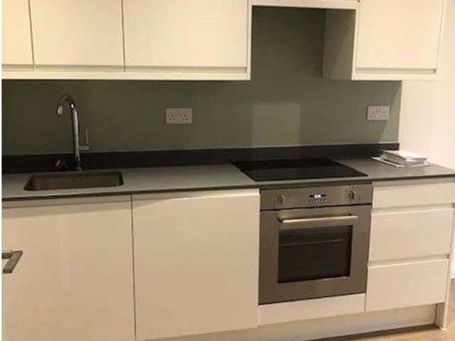 Hubert Road, Brentwood CM14, 1 bed flat to rent, £1,300 pcm | PrimeLocation
