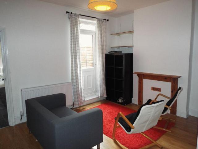 Hubert Road, Selly Oak, Birmingham. 4 bed terraced house to rent £1,794 pcm £414 pw