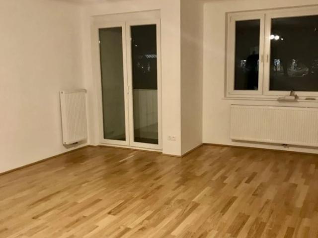 Hübsche, sonnige 2 Zimmerwohnung mit Grünblick, kleine Loggia, Topzustand, Nähe Floridsdorfer Spitz, Linien 30 + 31, S Bahn, U6!