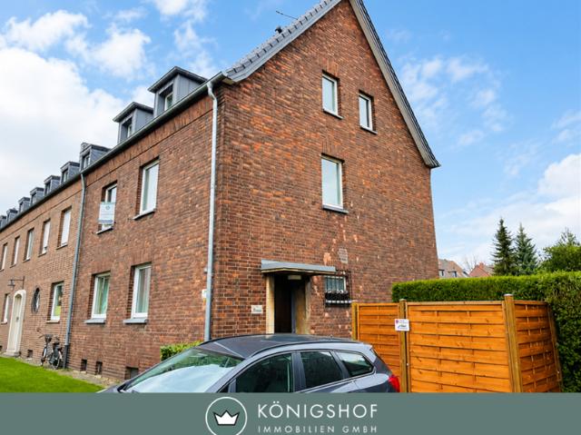 Hübsche 2,5 Zimmer Dachgeschosswohnung im Herzen von Krefeld Königshof