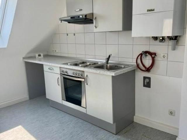 Hübsche 2 Zi DG Wohnung in der Innenstadt