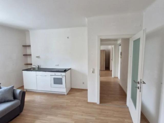 hübsche 2 Zimmer Genossenschaft