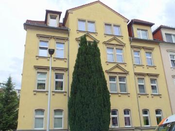 Hübsche 2 Zimmer Wohnung mit modernem Laminat * separater Küche * Bad mit Badewanne und Dusche