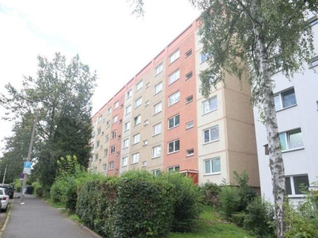 Hübsche 3 Raum Wohnung mit Einbauküche !