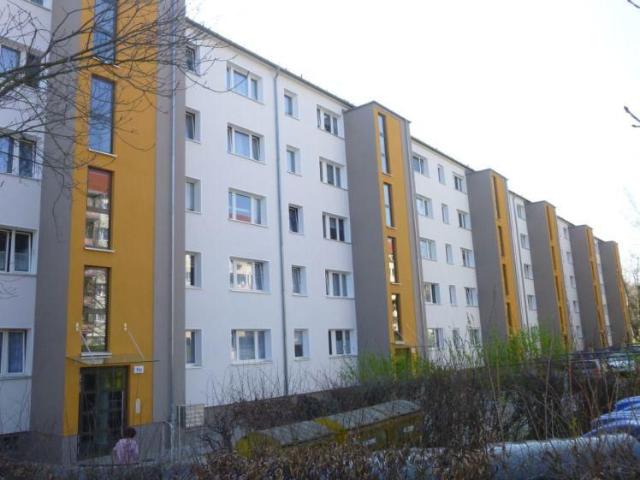 Hübsche 3 Raumwohnung mit Loggia und Aufzug