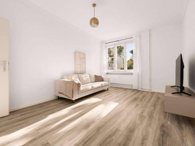 Hübsche 4 Zimmer Wohnung in Steglitz voll möbliert
