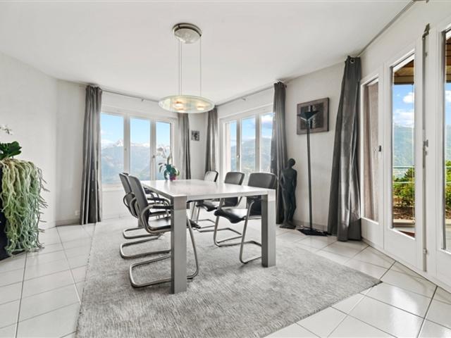 Schöne 5,5 Zimmer Villa zum Verkauf