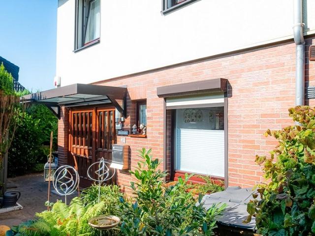 Hübsches Haus mit Garten und überdachter Terrasse – provisionsfrei von privat