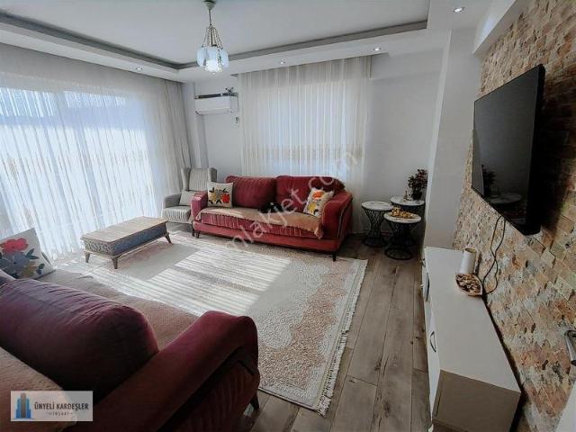 Hüdai Oral Caddesi'nde Satılık 2+1 Daire