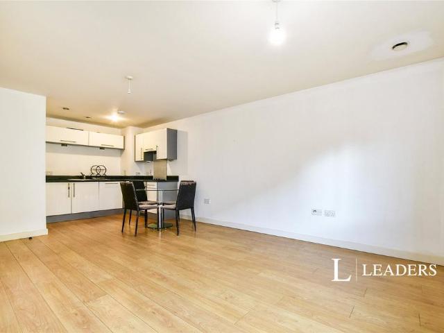 Hudson Court, 54 Broadway, M50 1 bed flat to rent £975 pcm £225 pw