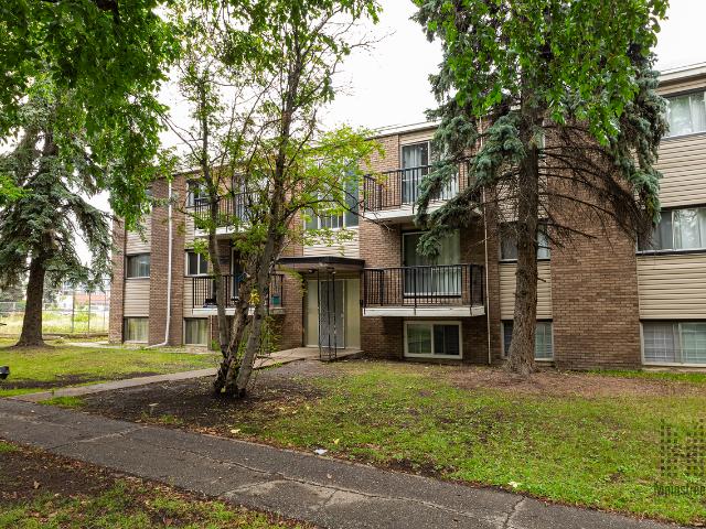 Hudson Arms Apartments 1 Bedroom Apartment for Rent at 10625 117 St Nw, Edmonton, AB T5H 3N2 Queen Mary Park